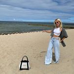 Diane Blake - @dianeblake19 - Instagram
