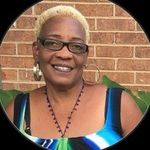Dianne Hooks - @honeyred2000155 - Instagram