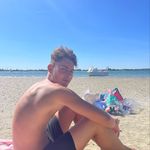 Oakley Dickinson - @oakleydickinsonn - Instagram