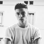 Dieguccio.
👦 - @diegovaleri__ - Instagram