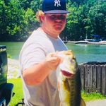 Dillon Burns - @55.biscuit.55 - Instagram