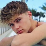 @dillon.gonzalez.x - Instagram