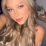 Dina Reyes - @dinizzybella - Instagram