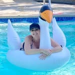 Dina Ross - @seamslikedina - Instagram
