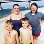 Dixie Bailey - @dixieparker7 - Instagram