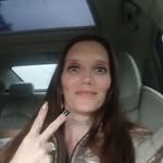 Dixie Carson - @fur_n_feather_mom89 - Instagram