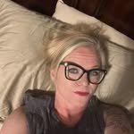 Dixie Howell Medlin - @dxmoe061999 - Instagram