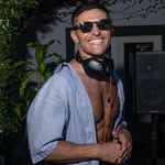 Derek Monteiro - @djderekmonteiro - Instagram