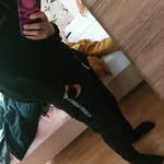 debílek.... - @dj.peterson.2 - Instagram