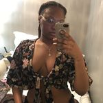 Dolly Gibson - @domoni2ue - Instagram