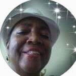 Dolores Small - @dolores.small09 - Instagram