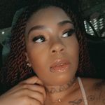 Domonique Walker - @queeniefuqqinbeautiful - Instagram