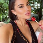Anna Brown - @don_brace - Instagram