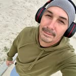 Donald Gates - @rock_paper_scissors_show - Instagram