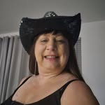 Donna Coats - @coats.donna - Instagram