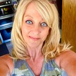 Donna Coon - @donnon3z - Instagram