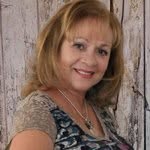 @donnacoster37 - Instagram