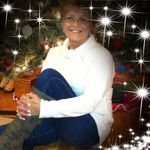 Donna Emig - @elainasnana - Instagram