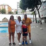 Donna Lloyd - @donna.quinn.336 - Instagram