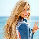 Donna Lovato - @alwaysgonnabe - Instagram