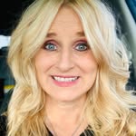 Donna Pritchett - @dkay.bookreader - Instagram