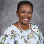 Donna Small-Robinson - @donnaesmallone - Instagram