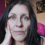 Donna Spring - @just.the.one.swan.actually - Instagram