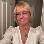 Donna Stauffer-Curran - @donnahilton93 - Instagram