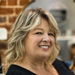 Donna Tomaso @ Setting Roots Salon - @donnatomasohair - Instagram
