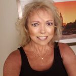 @donnatraweek - Instagram