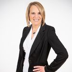 Donna Baranik Yocum - @donnayocumhomes - Instagram