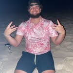 Donovan Garrett - @donovancotton.78 - Instagram
