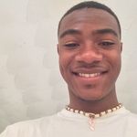 Donovan Gray - @skinny_black_guy - Instagram