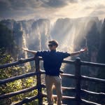 ᴅᴏɴᴏᴠᴀɴ ʟᴇᴇ - @dlwc_08 - Instagram