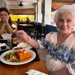 Dora Bello - @dorabello422 - Instagram