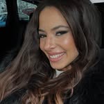 𝓓𝓸́𝓻𝓲 - @dombradydora - Instagram