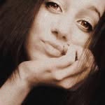 Dora Coates - @dora_coadtes - Instagram