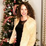 Dora Galantai- Foodie, local restaurant explorer, hobby cook - @dora_the_azrestaurant_explorer - Instagram