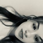 Dora Frank - @aoutradora - Instagram