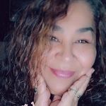 Dora Dora Torres - @dorafreyre - Instagram