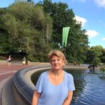 Dora Heller - Facebook