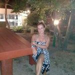 Dora Holman - @doraholman - Instagram