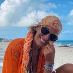 Dora Holmes - @doras_arts - Instagram