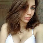 Dora Lyons - @doralyons35 - Instagram