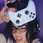 Dora Moss - @dorakimoss4 - Instagram