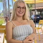 Dora Peck - Facebook