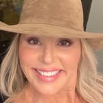Dora Riley - @dorariley27 - Instagram