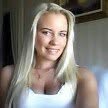 Hinger Dóra - @dorikahinger - Instagram