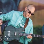 Dorian Michael - @dorianmichaelguitar - Instagram