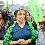 Doris Soliz Carrión - @azuaycondoris - Instagram
